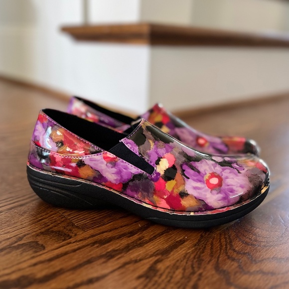 Spring Step Professional Manila Leoflo Rainbow Slip-on Clogs Size 8M - Picture 1 of 15